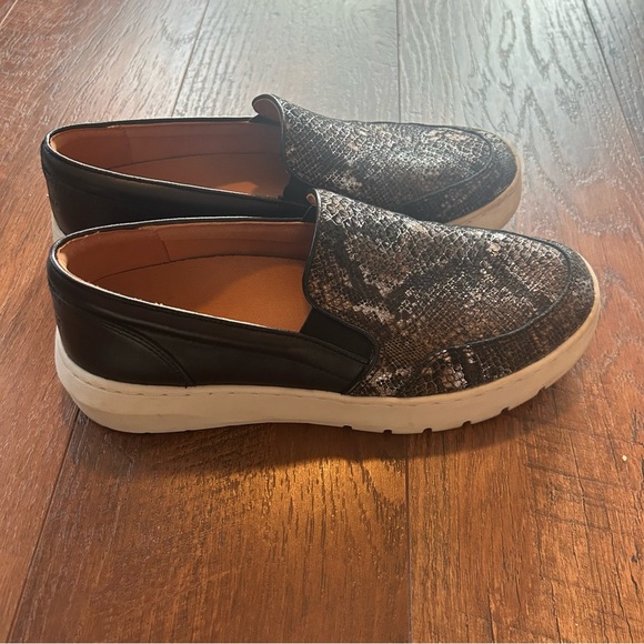 Vionic Dinora Boa Black & Snake Print Leather Platform Slip-on Sneaker US 7 - Picture 4 of 9